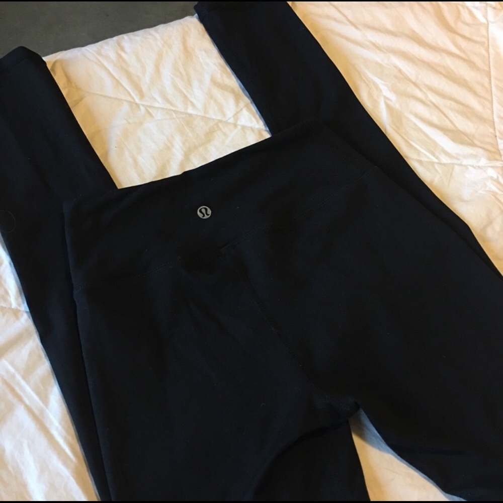 Lululemon Wunder Unders Size 2, (H1)! High rise!
